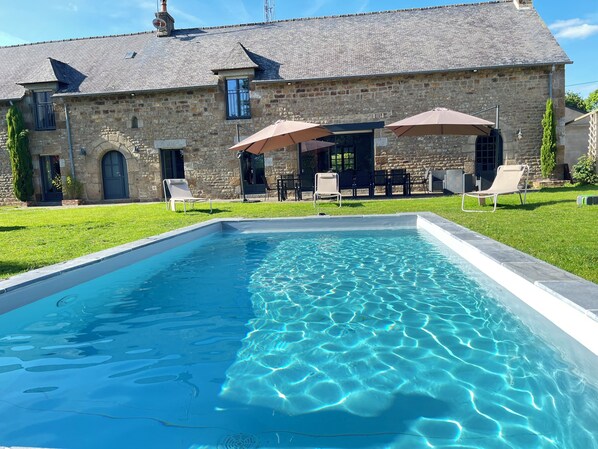 Pool - Large country house with swimming pool (Saint-Sauveur-des-Landes)