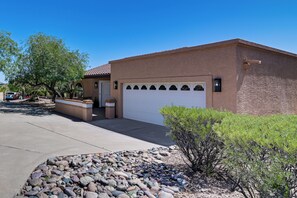 Exterior - Sweeping Mtn Views & Hot Tub: Fountain Hills Oasis (Fountain Hills)