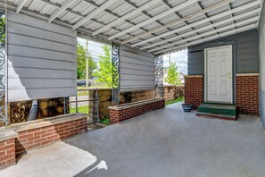 Exterior detail - Heart of Fountain Square! Bright, Walkable Unit (Indianapolis)