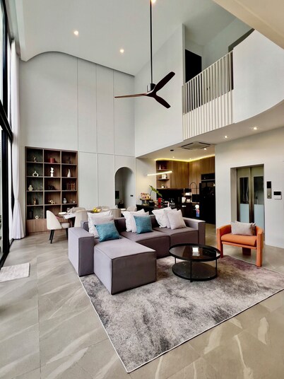 Modern 4BR The Villa Dali - Salt Pool & Lift Doi Suthep View - Minutes To Nimman