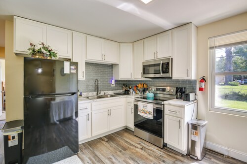Easy Access to Parks, Hospital: St Louis Home