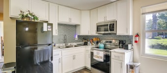 Easy Access to Parks, Hospital: St Louis Home