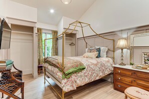 Room - Pet-Friendly Charmer w/ Patios & Garden in Tryon! (Tryon)