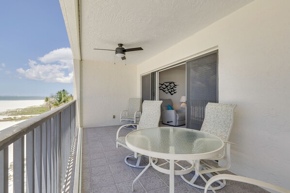 Terrace/patio - Gulf-Front Gem w/ Pool Access on Fort Myers Beach! (Fort Myers Beach)