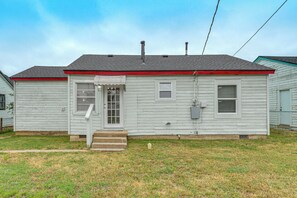 Exterior - Fenced Yard! Quiet Home, 3 Mi to Fort Sill (Lawton)
