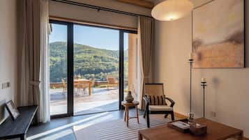 Signature Villa, Hill View | Living room