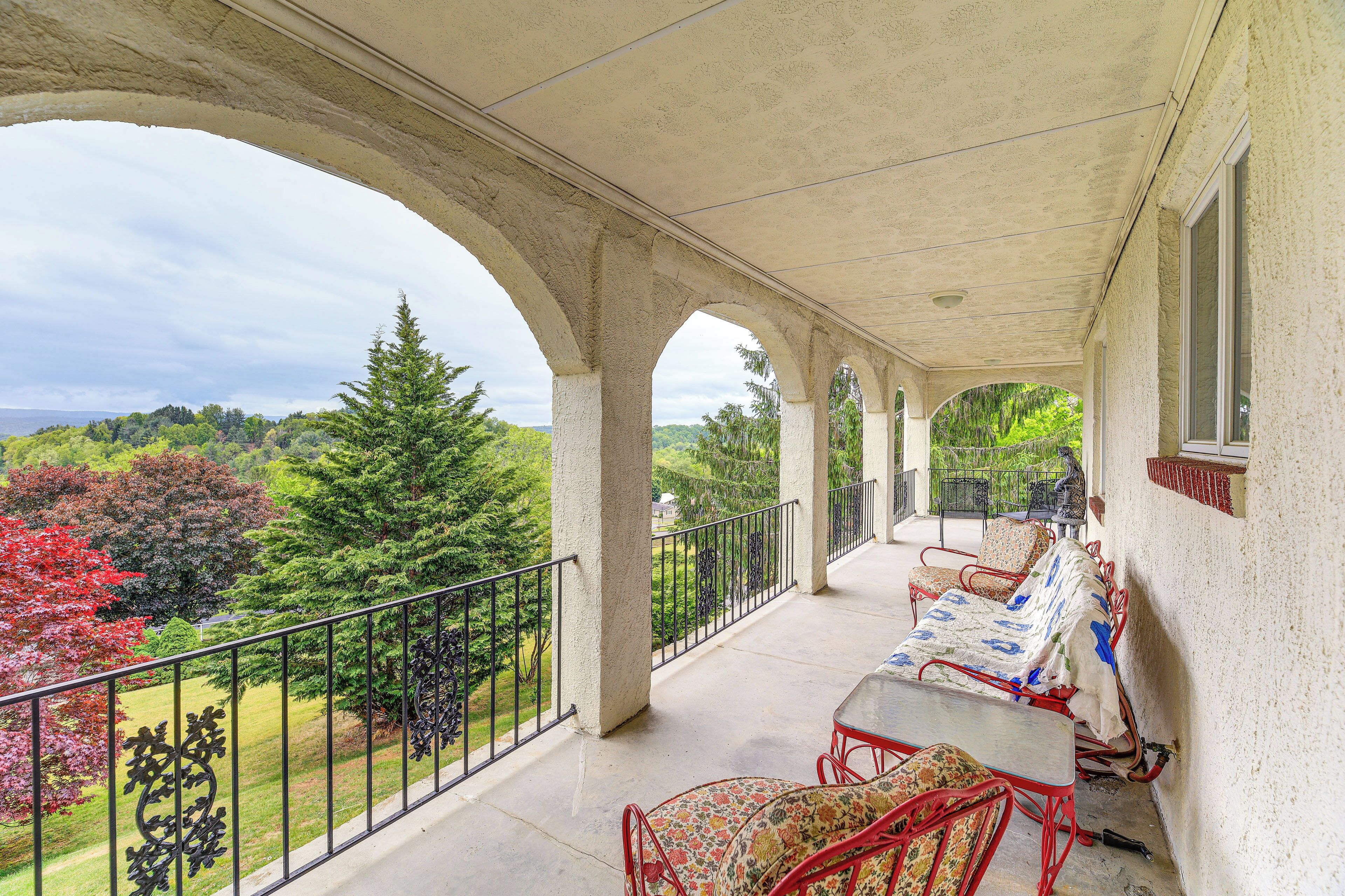 Princeton Vacation Rental | 6BR | 3BA | 5,500 Sq Ft