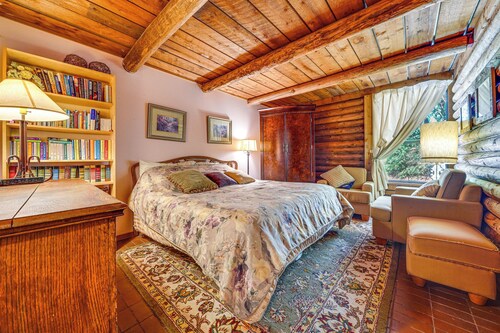 Gig Harbor Log Estate w/ Classic Cars & Game Room!