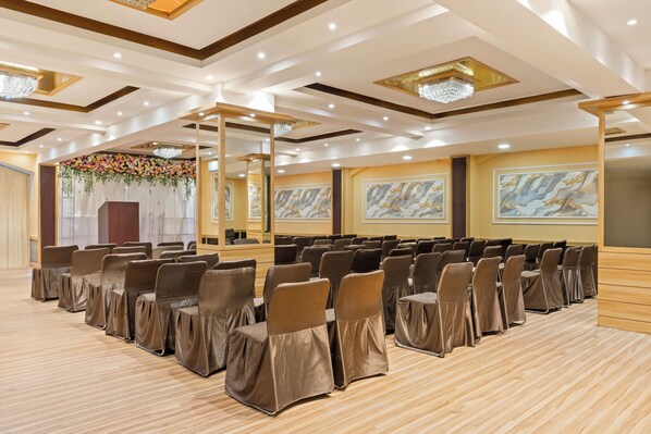 Meeting facility - Country Inn Smart Stays Patna (Patna)