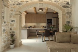Interior - Casa Dianthos, Elegant Home for Families & Groups in Pigi, Rethymno (Pigi)