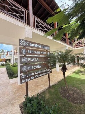 Exterior detail - Vrbo Property (Punta Cana)