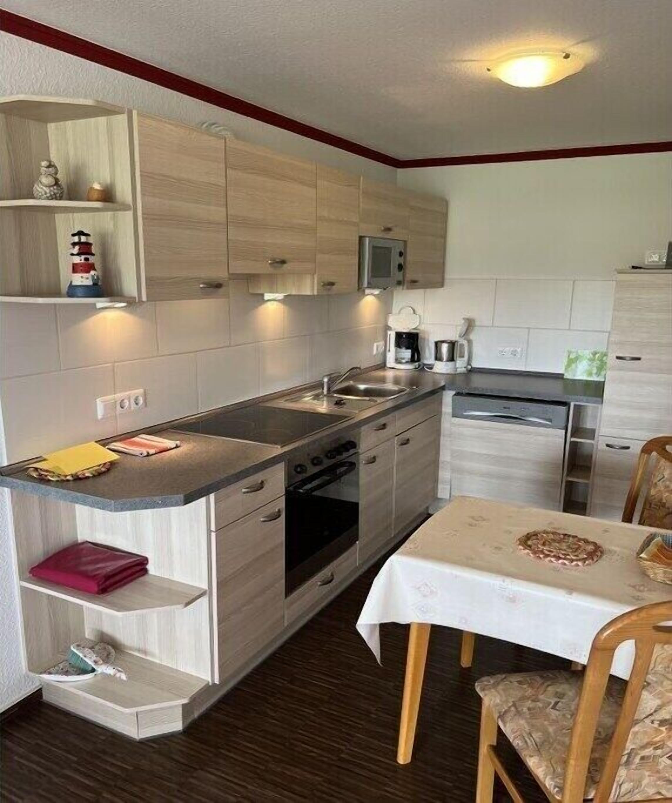 Kühlschrank, Ofen, Herdplatte, Geschirrspüler