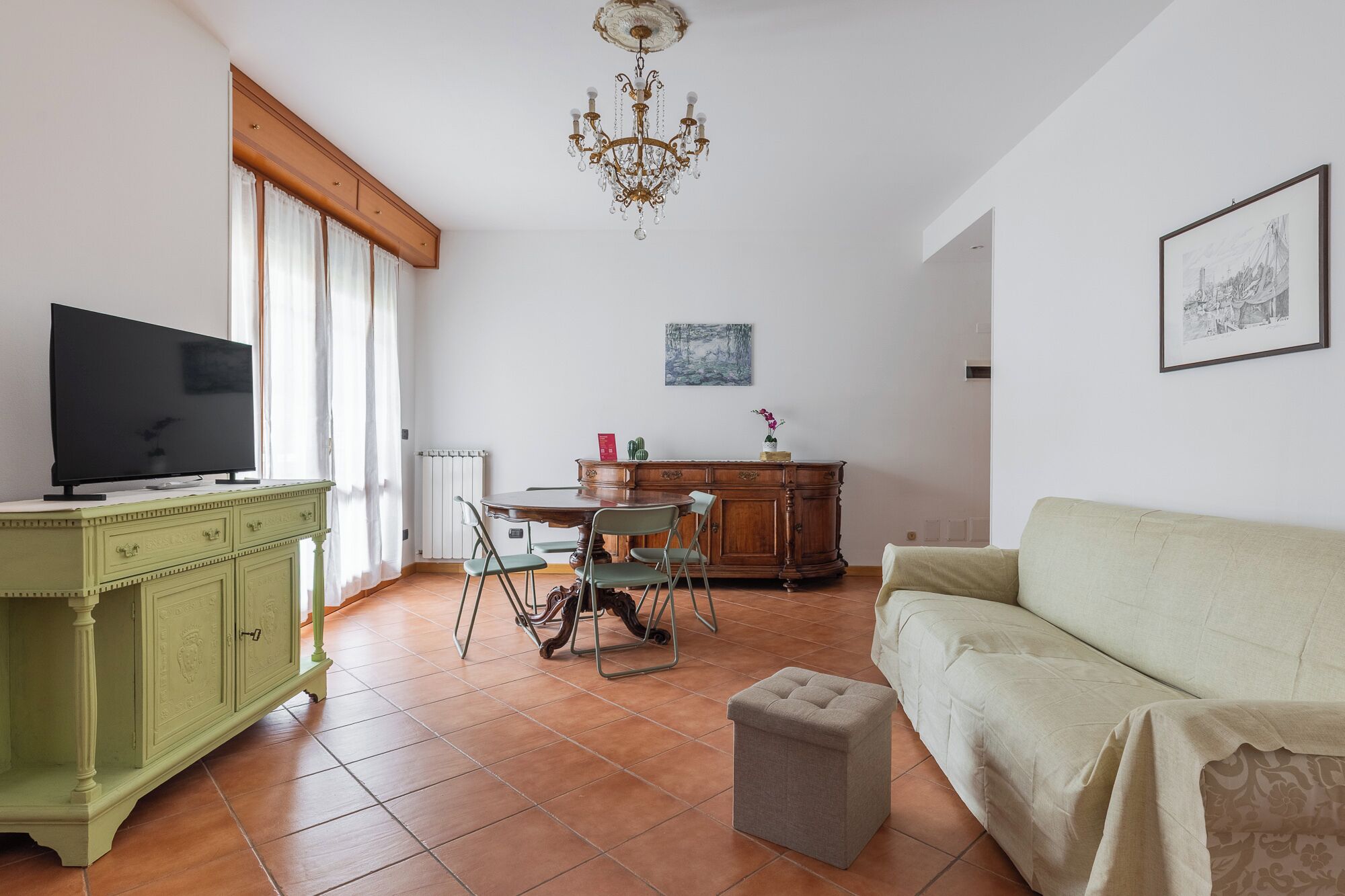 Apartment, 2 Bedrooms, Balcony | Living area | 30-inch TV with satellite channels