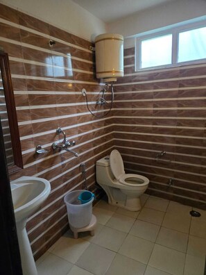 Bathroom - Hotel New Gulmarg (Manali)