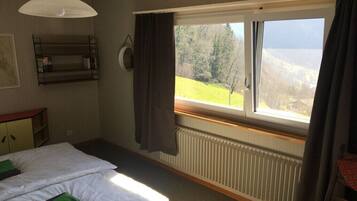 2 chambres, lit parapluie, Wi-Fi gratuit, draps fournis