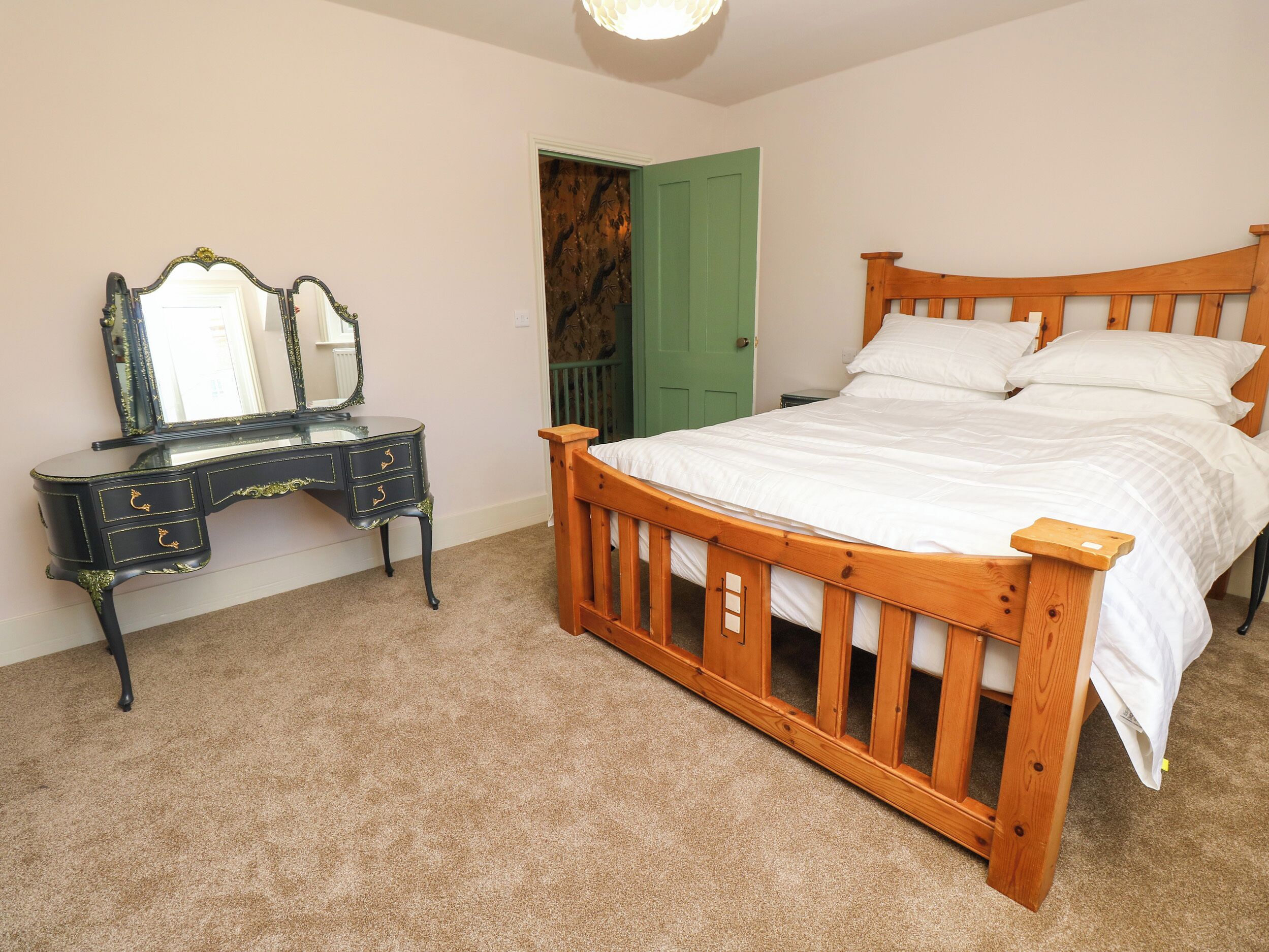 3 chambres, Wi-Fi gratuit, décoration personnalisée
