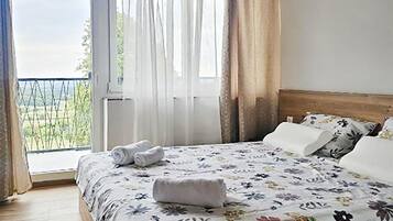3 Schlafzimmer, Bügeleisen/Bügelbrett, Reisekinderbett, kostenloses WLAN