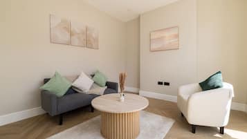 Apartment, Terrasse | Wohnbereich