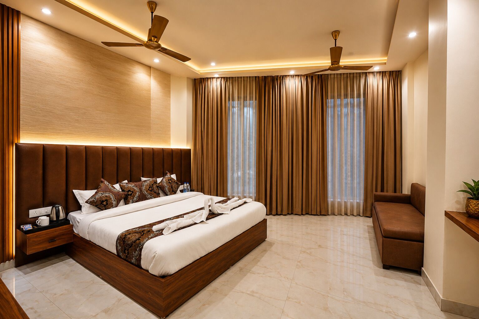 Deluxe Double Room | Desk, laptop workspace, free WiFi