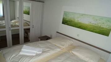 3 Schlafzimmer, Bügeleisen/Bügelbrett, Reisekinderbett, kostenloses WLAN