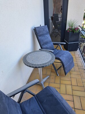 Terrace/patio - Vacation home Bohrmann, quiet, idyllic location on the outskirts of the Donnersberg district (Rüssingen)