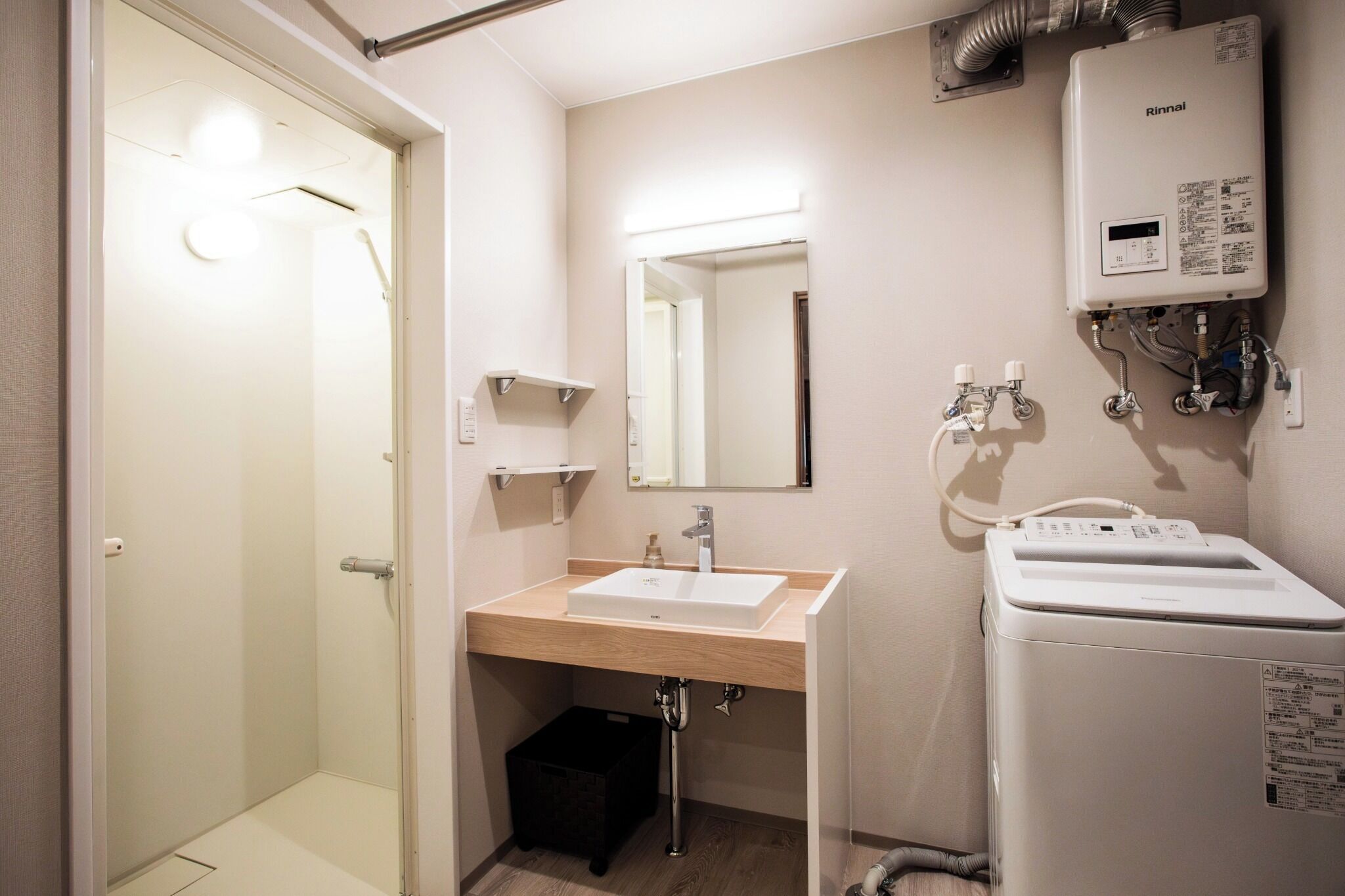 Hair dryer, towels