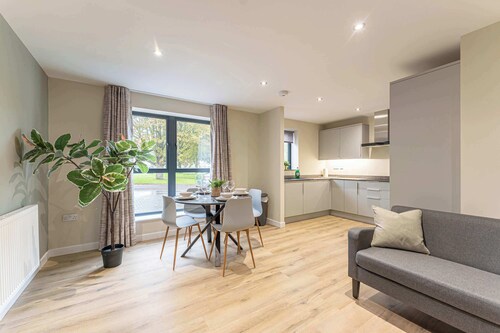 Stylish 1BR Apartment | Maple Apartments, Derby
