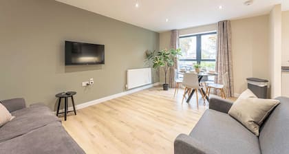 Stylish 1BR Apartment | Maple Apartments, Derby