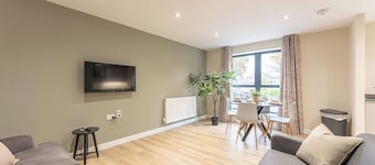 Stylish 1BR Apartment | Maple Apartments, Derby