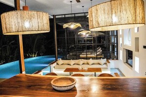 Dining - 4BR Villa René Luxury & Serenity in Rice Fields (Gianyar)