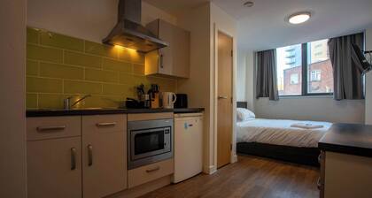 Modern Studio Apartment in Central Newcastle