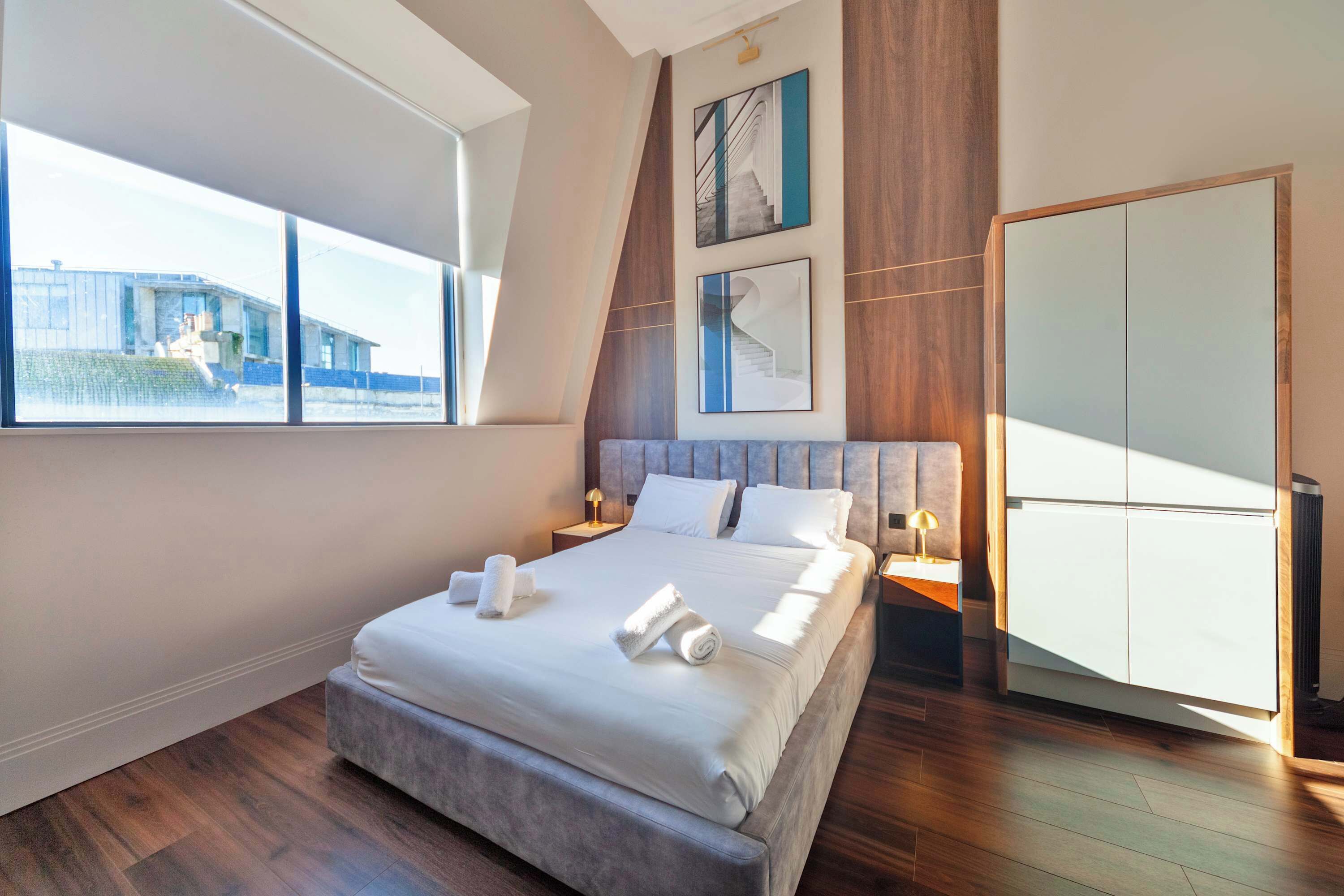 King-size Bed