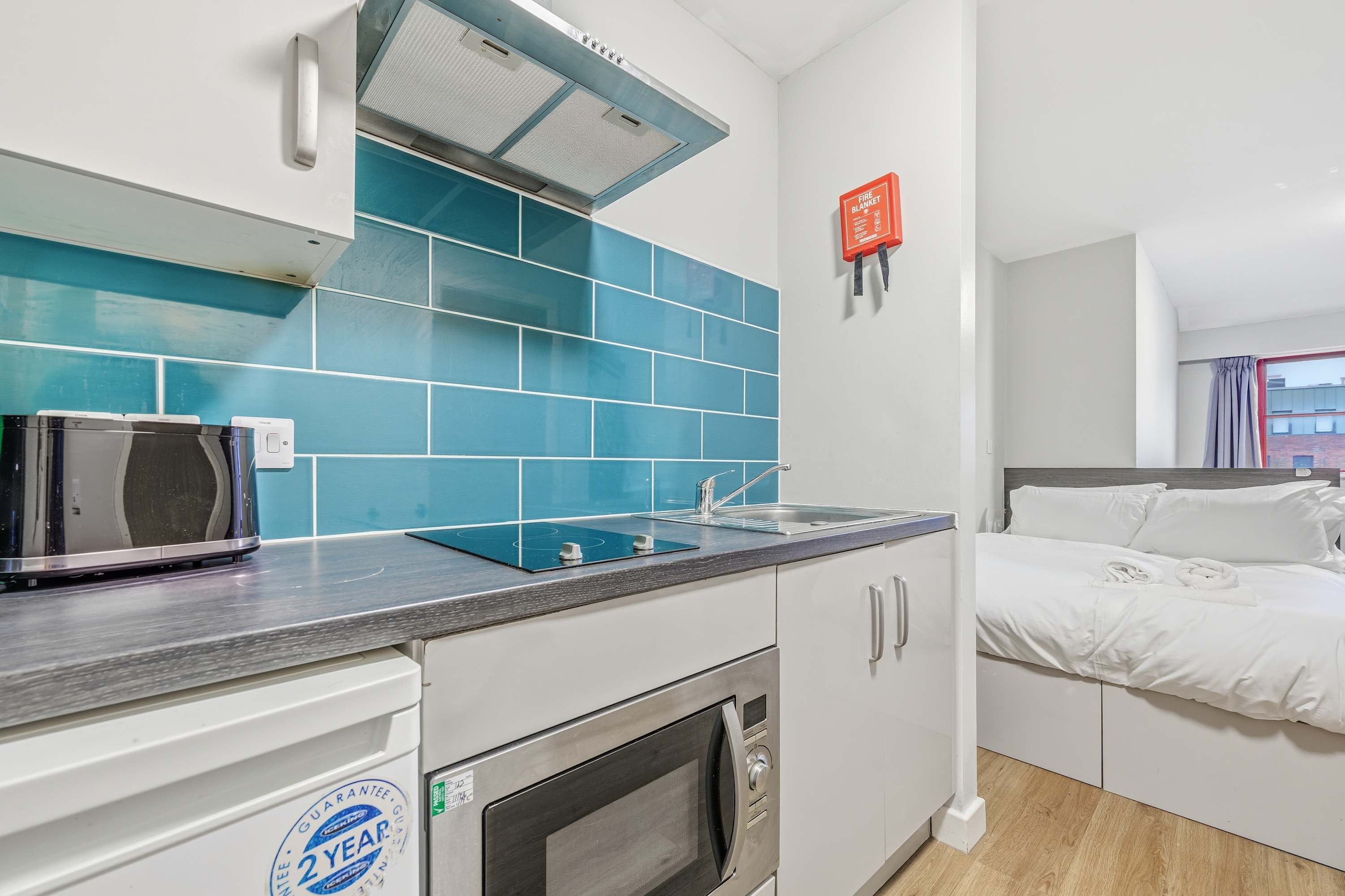 Fridge, microwave, stovetop, electric kettle