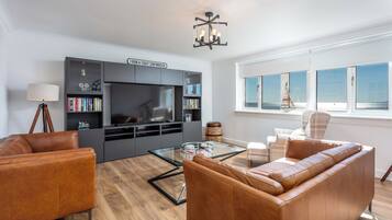 Penthouse, Sea View | Living area