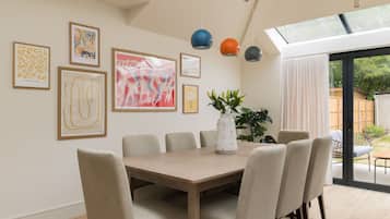 House | Dining