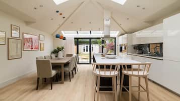 House | Dining
