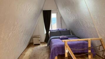 1 bedroom, WiFi, bed sheets