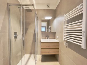 Bathroom - Vrbo Property (Veneto)