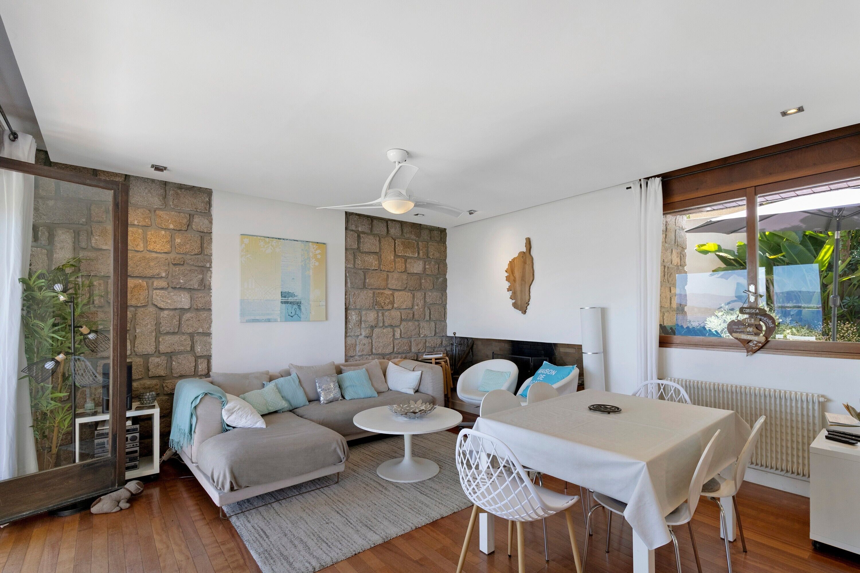 TV, fireplace, DVD player. Villa 'Aster' with Sea View, Wi-Fi and Air Conditioning