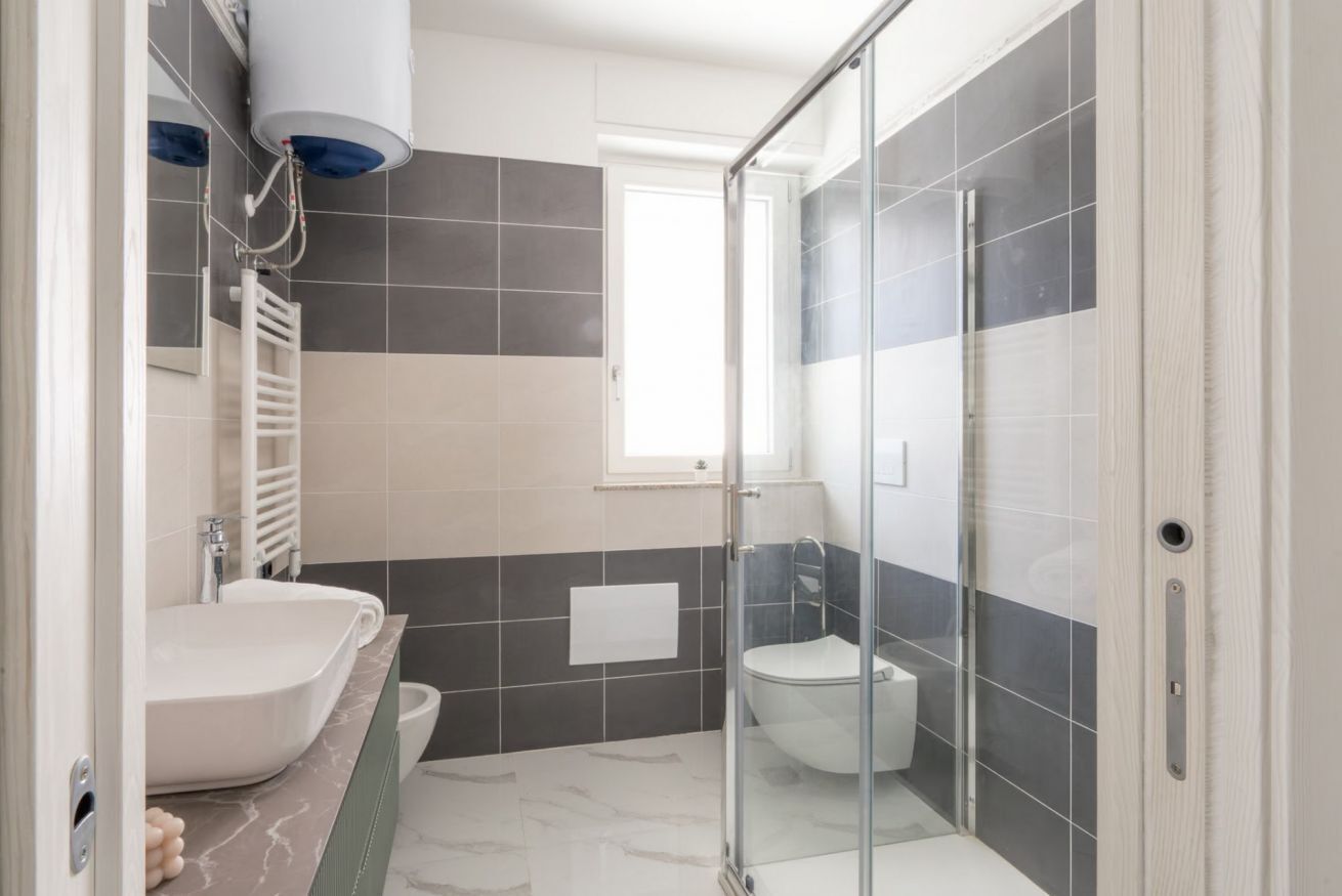 Doccia, bidet, asciugamani