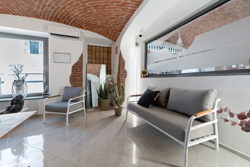 Camera 'Stanza 101' Con Balcone E Aria Condizionata - Novara