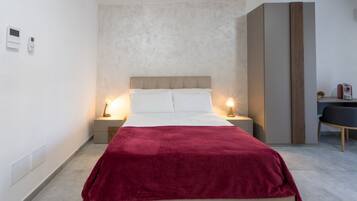1 Schlafzimmer, Bügeleisen/Bügelbrett