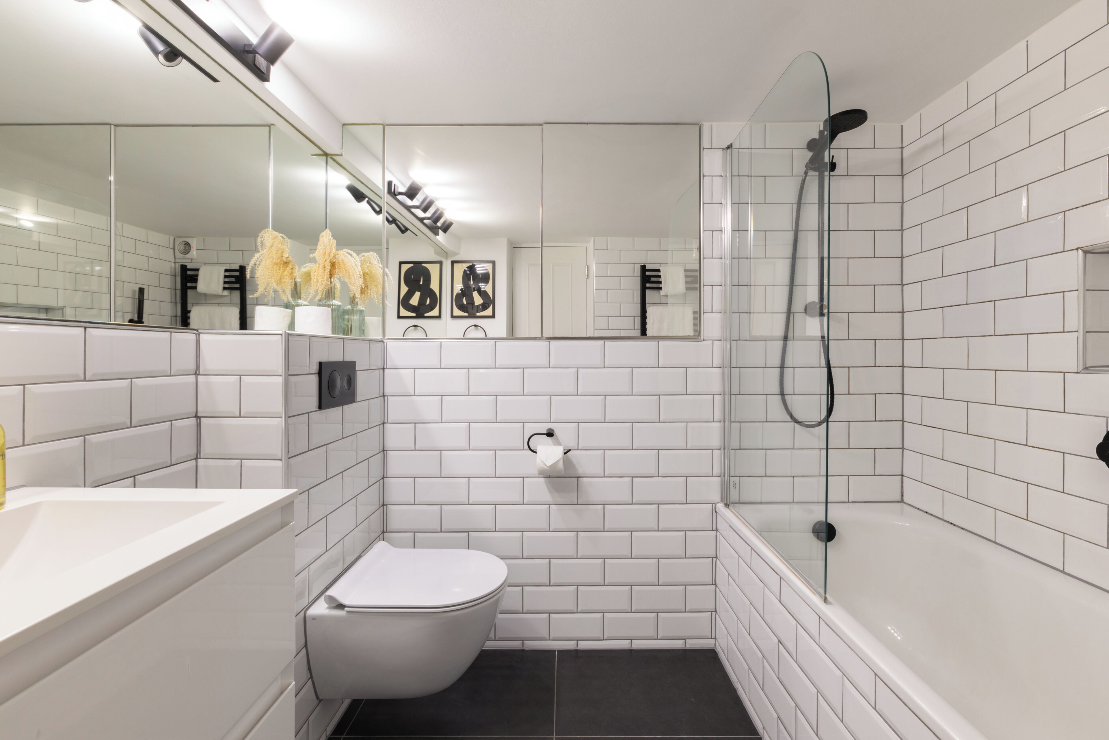 Appartement, patio | Salle de bain