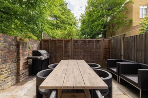 Apartment, Patio | Outdoor dining - Brass & Shaker Clapham (London)