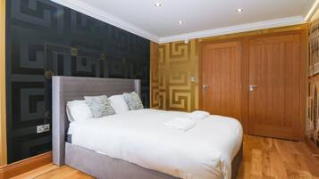 Chaumière | 2 chambres, accès au Wi-Fi (inclus), décor unique, ameublement unique