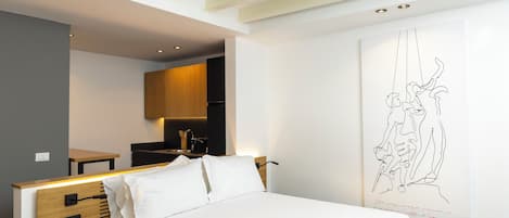 Studio Standard, 1 lit double, salle de bain privée | Literie de qualité, décor unique
