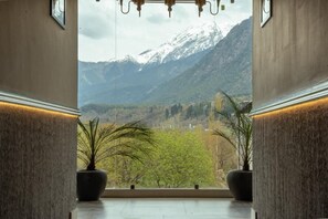 Interior - Walnut Village Resort (Pahalgam)