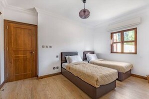 Iron/ironing board, free WiFi, bed sheets - L12 Adjacent to Aphrodite Hills- Pool & Terrace (Kouklia)