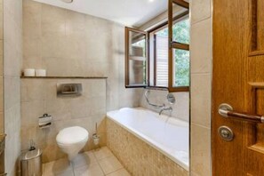 Bathroom - L12 Adjacent to Aphrodite Hills- Pool & Terrace (Kouklia)