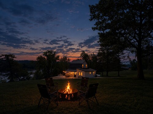 Eagles Landing Riverfront Rental nestled on 5 private acres on Wisconsin River